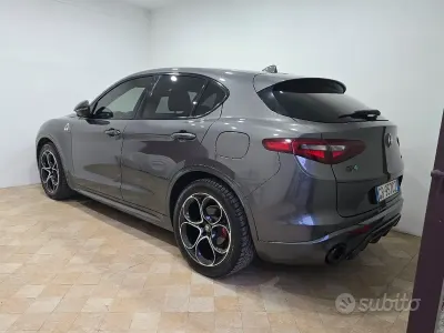 Usata Alfa Romeo Stelvio Veloce 210 CV (154 kW) 2020 Grigio SUV
