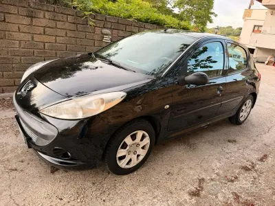 Usata Peugeot 206+ 60 CV (44 kW) 2010 Nero Utilitaria