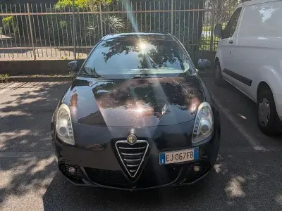 Usata Alfa Romeo Giulietta 140 CV (102 kW) 2011 Utilitaria