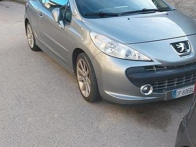 Usata Peugeot 207 CC 120 CV (88 kW) 2008 Grigio Cabrio