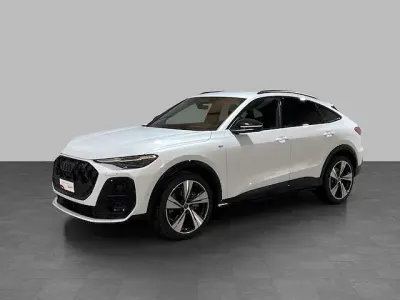 Usata Audi Q5 Sportback Edition .1 204 CV (150 kW) 2025 Bianco ghiaccio metallizzato SUV