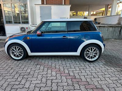 Usata Mini Cooper D 109 CV (80 kW) 2007 Blu Utilitaria