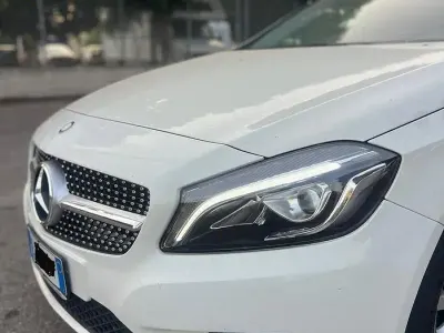Usata Mercedes A180 Executive 109 CV (80 kW) 2014 Bianco Utilitaria