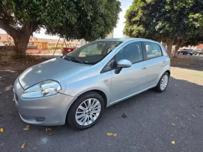 Usata Fiat Grande Punto Active 75 CV (55 kW) 2006 Grigio Utilitaria