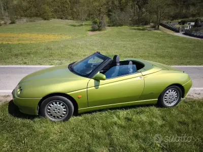 Usata Alfa Romeo Spider 150 CV (110 kW) 1996 Verde Cabrio