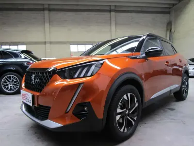 Usata Peugeot 2008 GT-line 131 CV (96 kW) 2022 Orange fusion metallic SUV