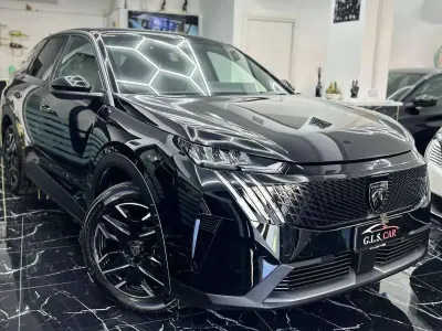 Usata Peugeot 3008 Allure 136 CV (100 kW) 2025 Nero SUV