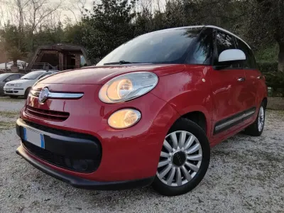 Usata Fiat 500L Lounge 84 CV (61 kW) 2013 Rosso Monovolume
