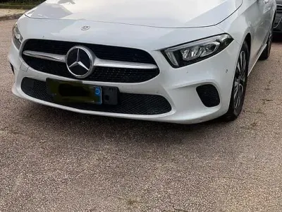 Usata Mercedes 180 136 CV (100 kW) 2021 Berlina