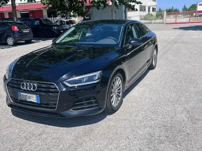 Usata Audi A5 170 CV (125 kW) 2019 Nero Coupé