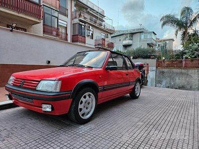 Usata Peugeot 205 GTi 133 CV (97 kW) 1994 Rosso Cabrio