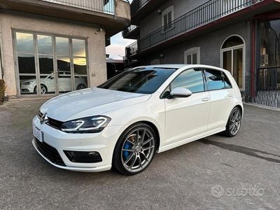 Bianco Usata 2016 VW Golf R-line Berlina | 15.500 € (Molto cara)