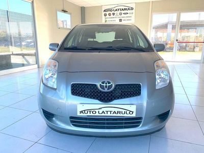 usata Toyota Yaris 1000 5 PORTE SOLO 132000 KM