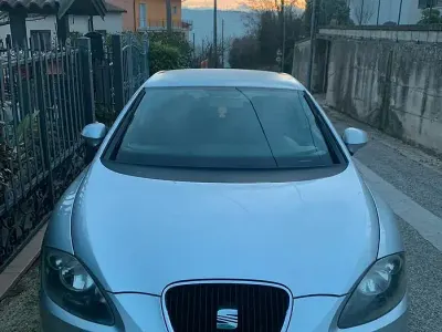 Usata Seat Leon 90 CV (66 kW) 2012 Berlina