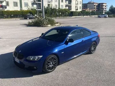 Usata BMW 320 M Sport 184 CV (135 kW) 2010 Blu/azzurro Coupé