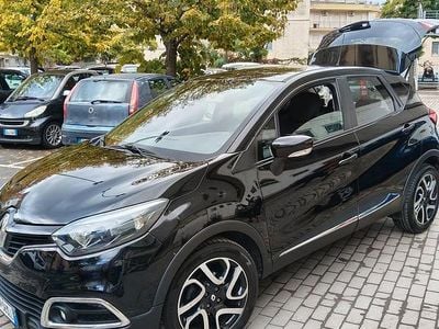 Usata Renault Captur Life 90 CV (66 kW) 2014 Nero SUV