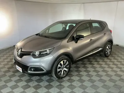 Second-hand Renault Captur Zen 90 CP (66 kW) 2016 Gri SUV