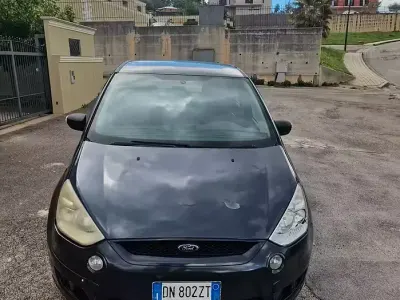Begagnad Ford S-MAX