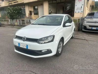 Usata VW Polo Comfortline 60 CV (44 kW) 2016 Bianco Berlina