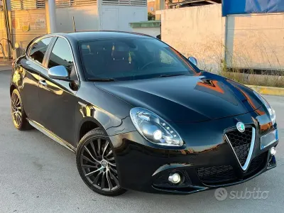 Usata Alfa Romeo Giulietta Exclusive 109 CV (80 kW) 2014 Utilitaria