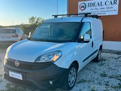 Usata Fiat Doblò 120 CV (88 kW) 2016 Bianco Monovolume
