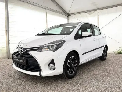 Occasion Toyota Yaris Lounge 69 ch (50 kW) 2016 Blanc Berline