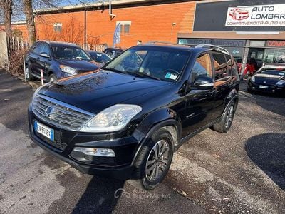 Usata Ssangyong (KGM) Rexton 155 CV (114 kW) 2014 Nero SUV
