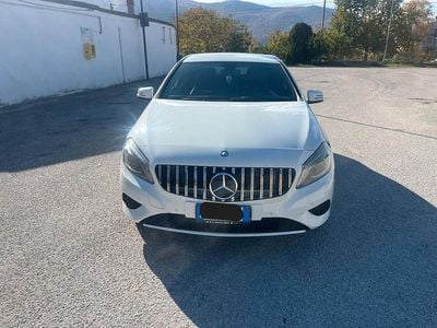 Usata Mercedes A180 109 CV (80 kW) 2015 Bianco Berlina