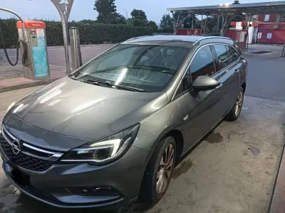 Usata Opel Astra Sport 110 CV (80 kW) 2018 Grigio Station wagon