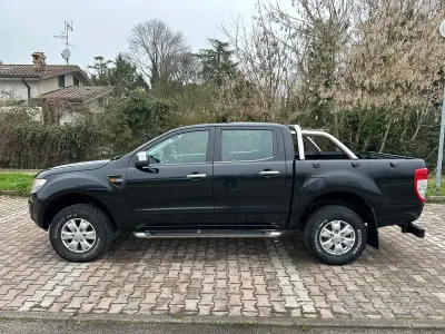 Usata Ford Ranger XLT 150 CV (110 kW) 2013 Nero Pick-up