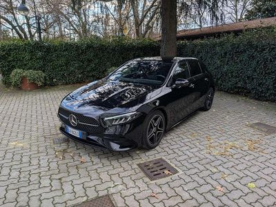 Usata Mercedes A180 AMG Line Premium Plus 136 CV (100 kW) 2023 Nero notte Berlina