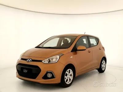 Usata Hyundai i10 Comfort 67 CV (49 kW) 2015 Marrone Utilitaria