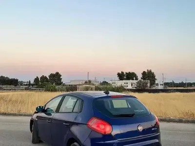 Usata Fiat Bravo 105 CV (77 kW) 2010 Bluazzurro Utilitaria