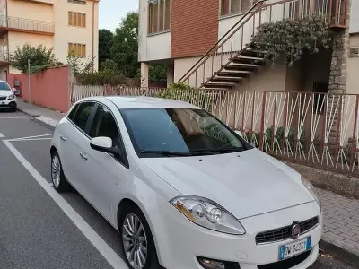 Usata Fiat Bravo 120 CV (88 kW) 2009 Utilitaria