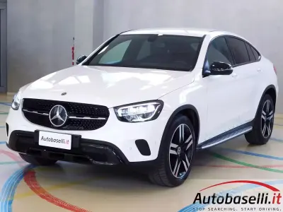 Usado Mercedes GLC200 163 CV (119 kW) 2020 Blanco SUV