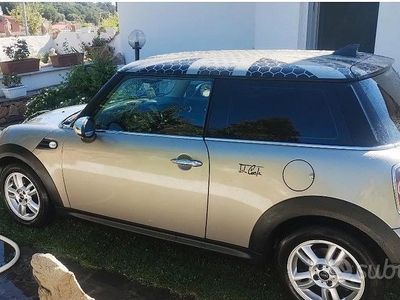 Usata Mini Cooper D 2009 Marrone Utilitaria