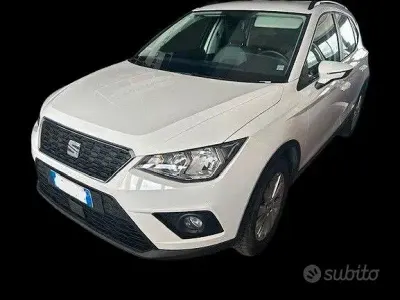 Usado Seat Arona Style 95 CV (69 kW) 2021 Blanco SUV