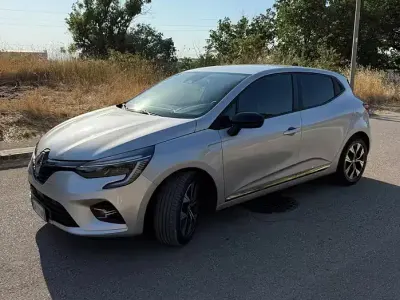 Usata Renault Clio V Evolution 101 CV (74 kW) 2023 Grigio Berlina