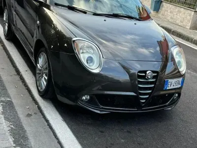 Usata Alfa Romeo MiTo 90 CV (66 kW) 2014 Grigio Utilitaria