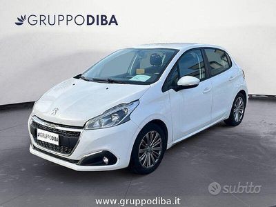 Usata Peugeot 208 Active 82 CV (60 kW) 2017 Bianco Utilitaria