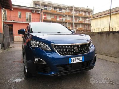 Usata Peugeot 3008 Business-Line 131 CV (96 kW) 2019 Blu SUV