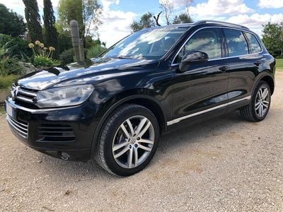 Usata VW Touareg 245 CV (180 kW) 2012 Nero SUV