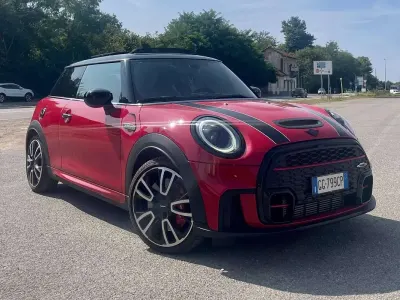Usata Mini John Cooper Works Essential 231 CV (169 kW) 2021 Rosso Utilitaria