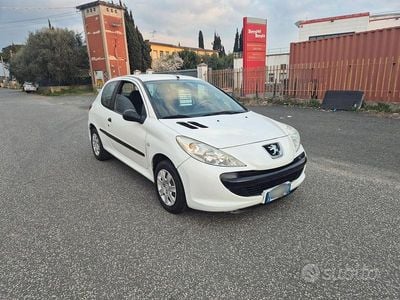 Usata Peugeot 206 60 CV (44 kW) 2010 Bianco Berlina