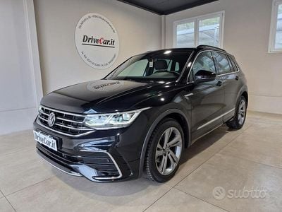 Usata VW Tiguan R-line Plus 150 CV (110 kW) 2022 Nero SUV