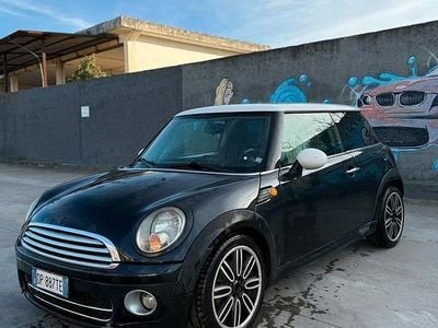 Usata Mini Cooper D 110 CV (80 kW) 2008 Nero Utilitaria