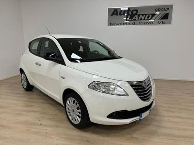 usata Lancia Ypsilon 1.2 69 CV 5 porte ***** NEOPATENTATI*****