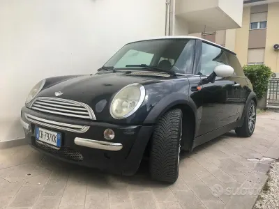 Usata Mini Cooper 116 CV (85 kW) 2004 Utilitaria
