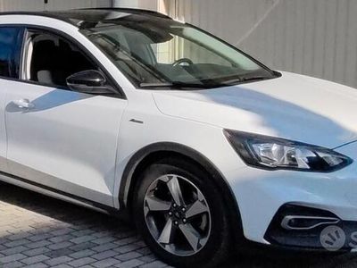 Usata Ford Focus 120 CV (88 kW) 2019 Bianco Station wagon