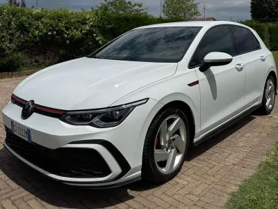 Usata VW Golf VIII GTI 245 CV (180 kW) 2022 Bianco Berlina
